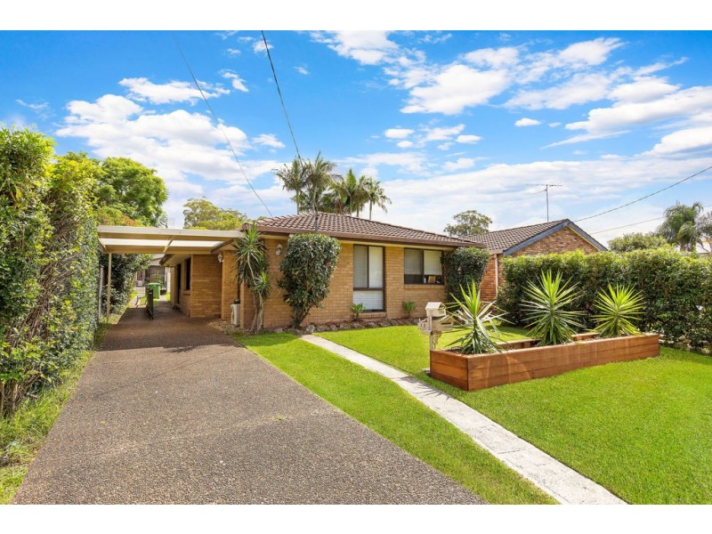 13 Kuburra Road, Erina NSW 2250