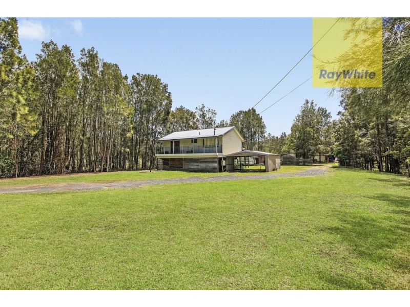 915 The Entrance Road, Forresters Beach NSW 2260
