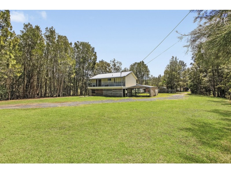 915 The Entrance Road, Forresters Beach NSW 2260