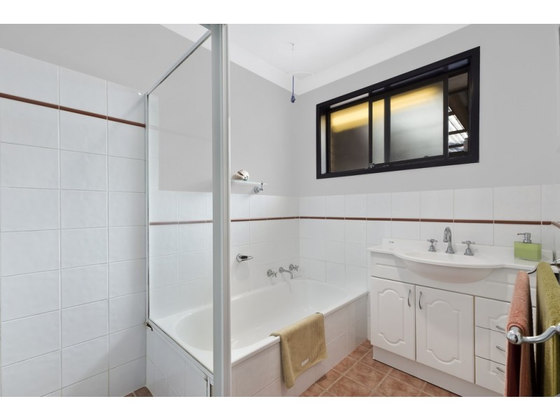 39 Boos Road, Forresters Beach NSW 2260