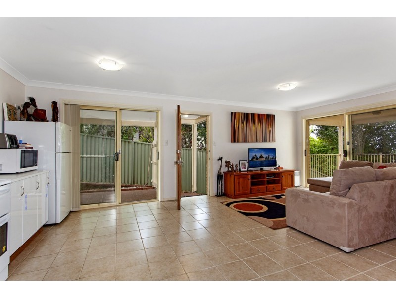 4 Manor Close, Wyong NSW 2259