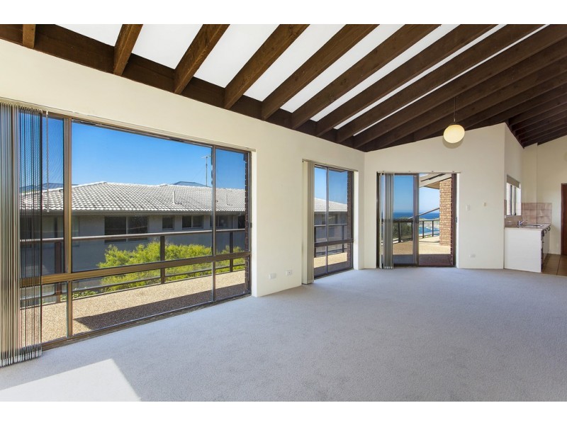 8/19 Barnhill Road, Terrigal NSW 2260