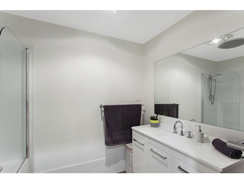 2/35 Swadling Street, Long Jetty NSW 2261