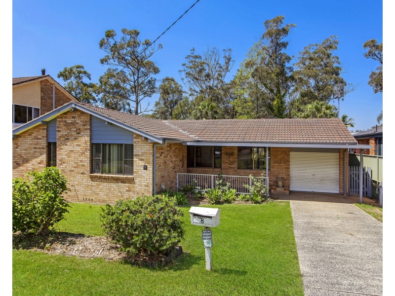 8 Kuburra Road, Erina NSW 2250