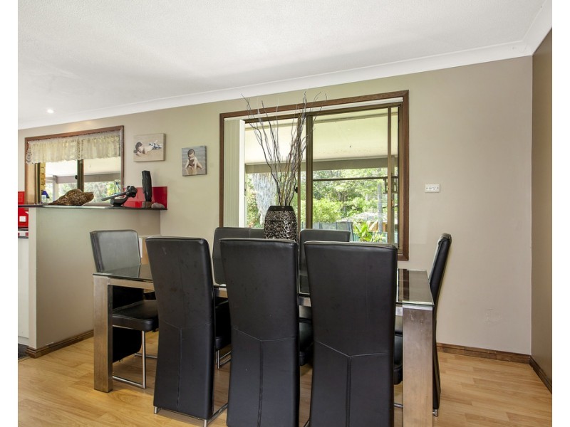 8 Kuburra Road, Erina NSW 2250