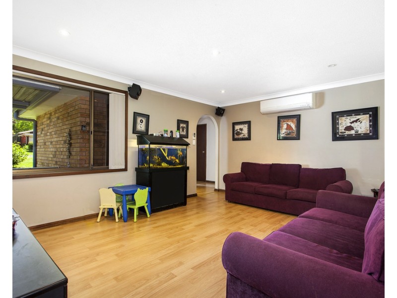 8 Kuburra Road, Erina NSW 2250