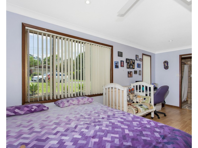 8 Kuburra Road, Erina NSW 2250