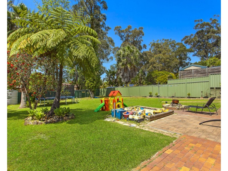 8 Kuburra Road, Erina NSW 2250