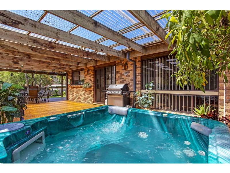 18 Kuburra Road, Erina NSW 2250