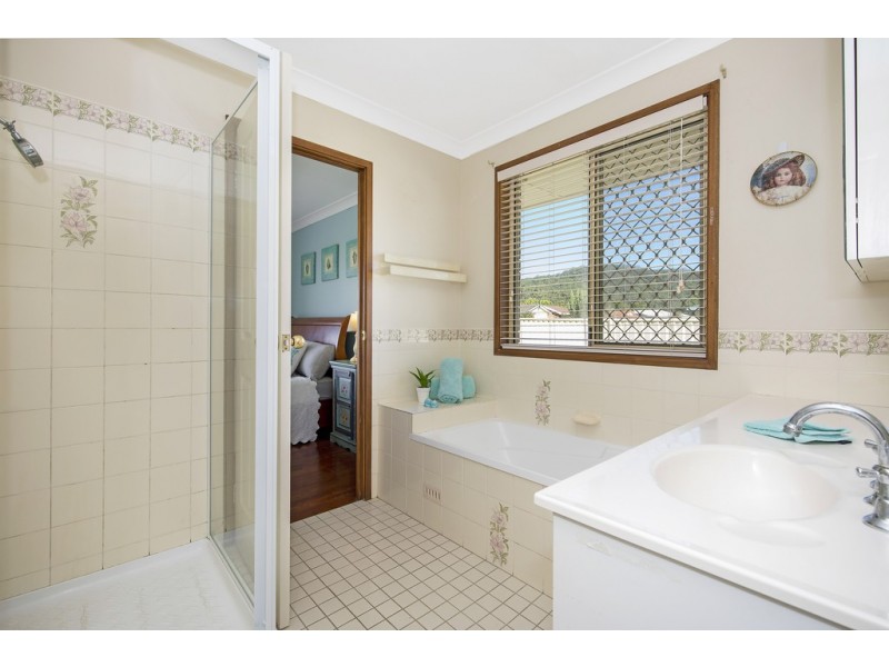 1 Eden Grove, Erina NSW 2250