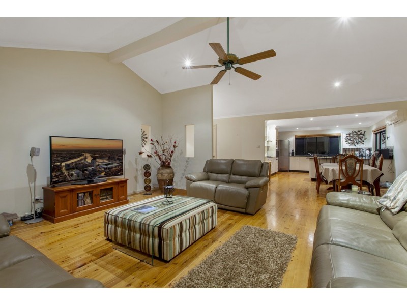 68 Woodview Avenue, Lisarow NSW 2250
