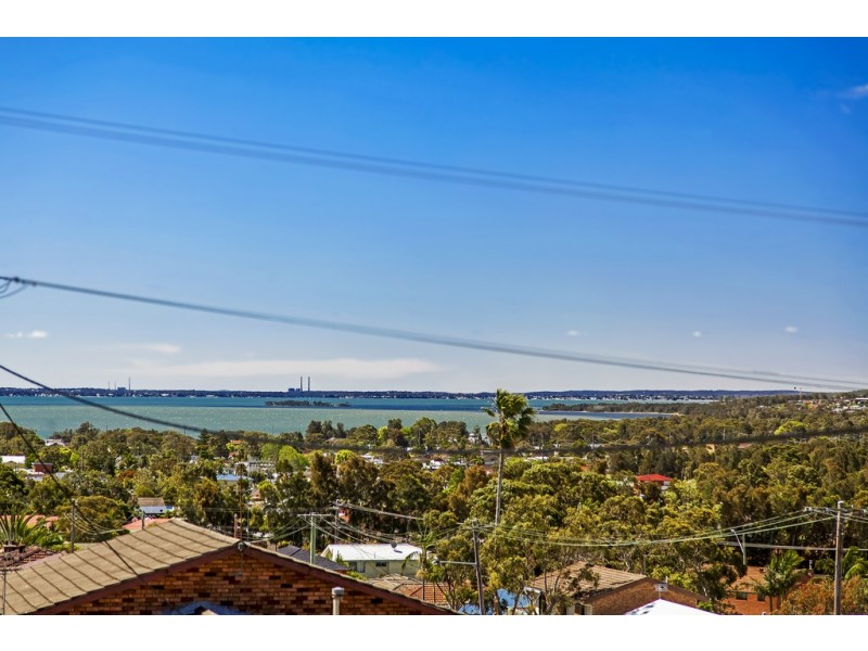 20 Curzon Avenue, Bateau Bay NSW 2261