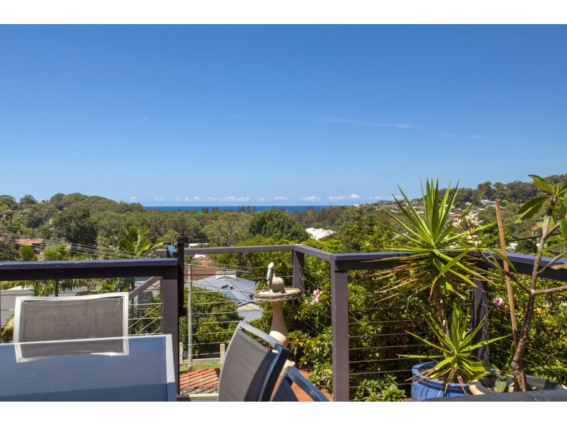 27 Maree Avenue, Terrigal NSW 2260