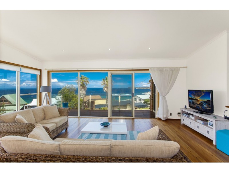 6 North Scenic Road, Forresters Beach NSW 2260