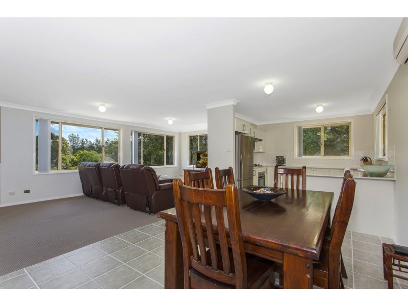 88 Woodview Avenue, Lisarow NSW 2250