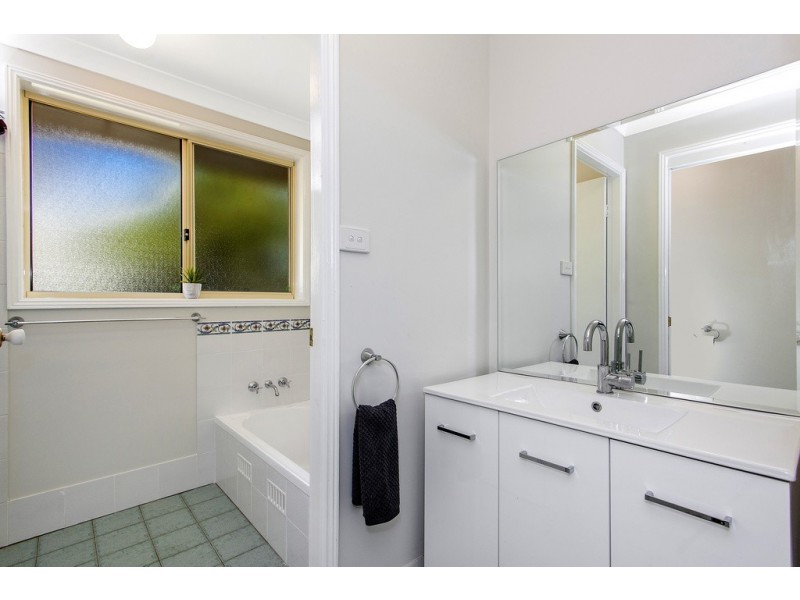 88 Woodview Avenue, Lisarow NSW 2250