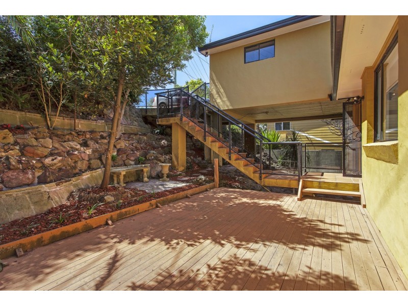 76 Tramway Road, North Avoca NSW 2260