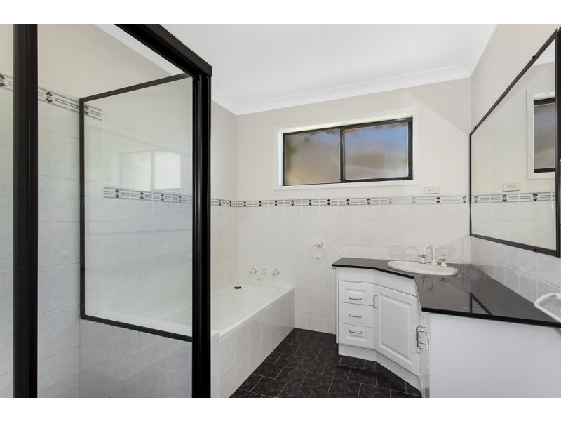 76 Tramway Road, North Avoca NSW 2260