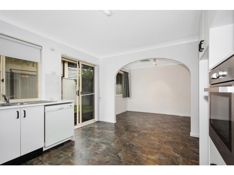 2/57 Noorong Avenue, Forresters Beach NSW 2260