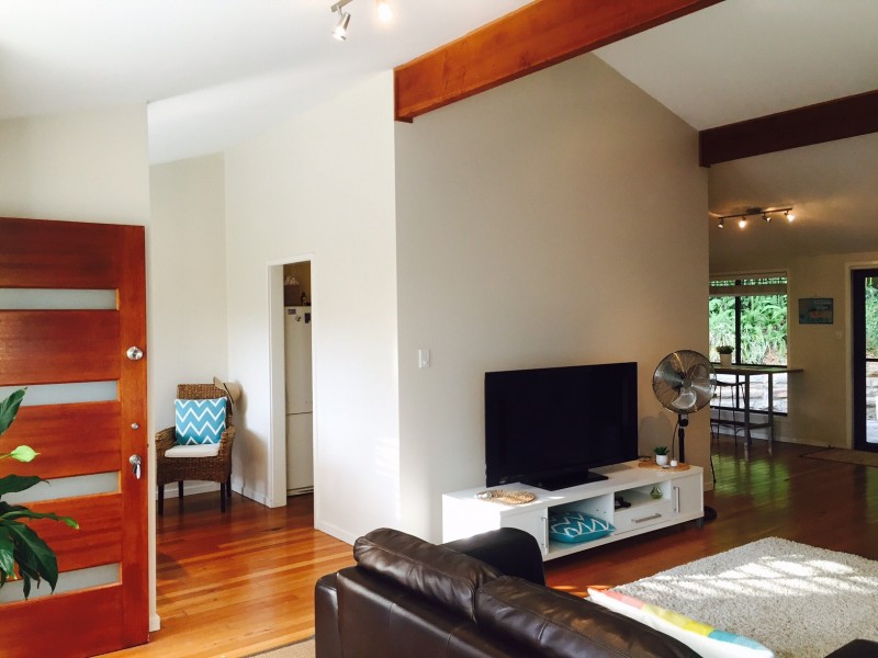 99 Lake Shore Drive, North Avoca NSW 2260