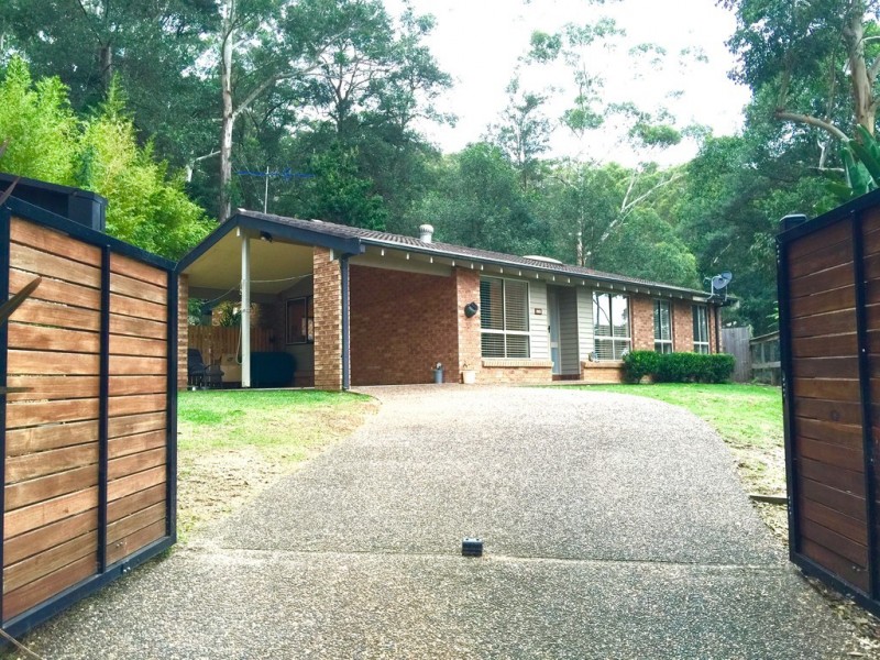 99 Lake Shore Drive, North Avoca NSW 2260