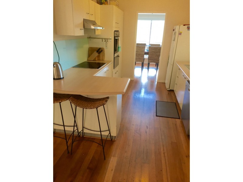 99 Lake Shore Drive, North Avoca NSW 2260