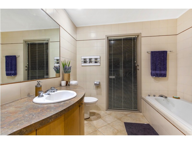 4 Halloran Lane, Tumbi Umbi NSW 2261