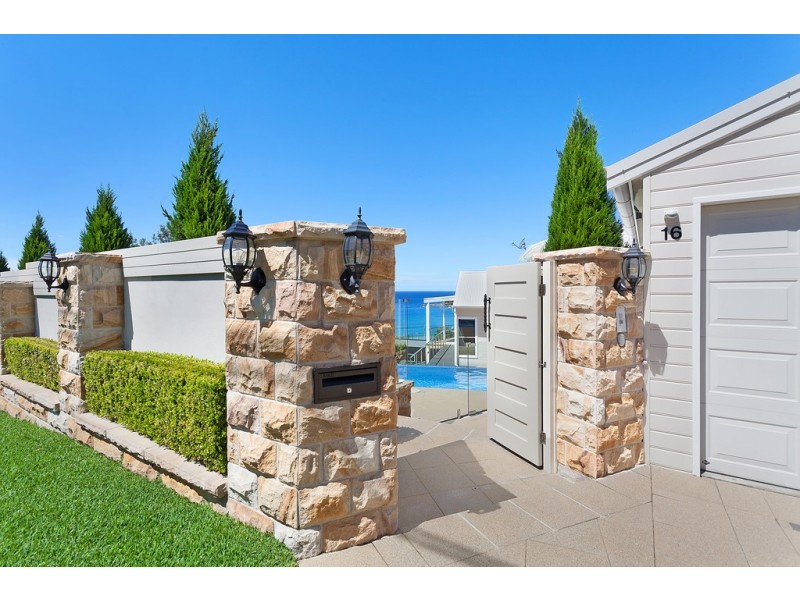16 Barnhill Road, Terrigal NSW 2260