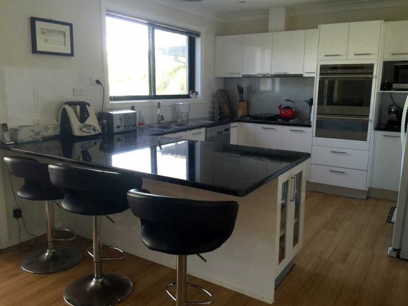 5 Blue Bell Drive, Wamberal NSW 2260