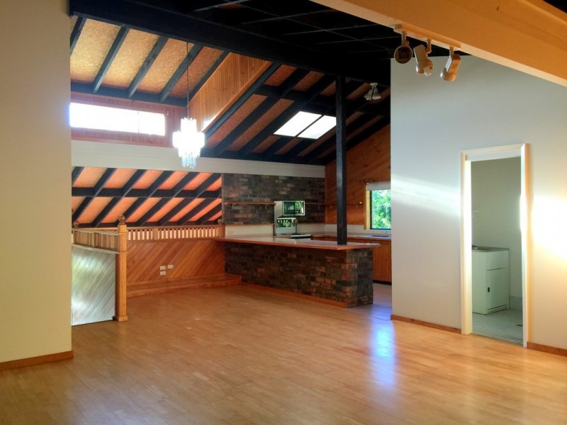 4 Dan Place, Forresters Beach NSW 2260