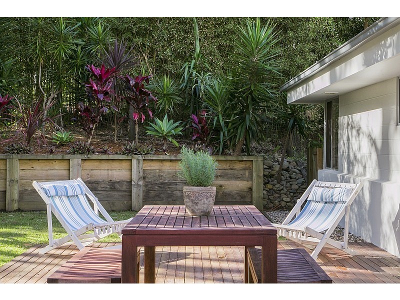 5 Leeside Road, North Avoca NSW 2260