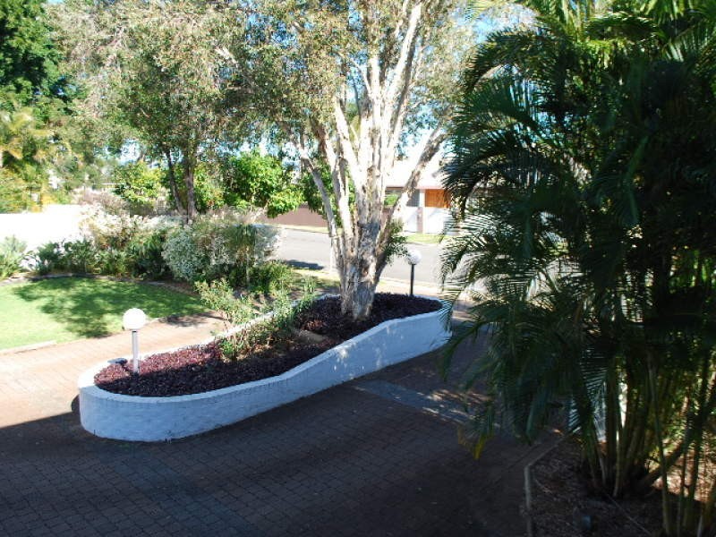 5 Campbell Street, Sorrento QLD 4217