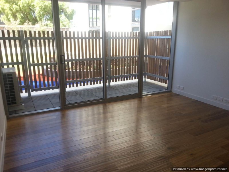 301/101  Bay Street, Port Melbourne VIC 3207