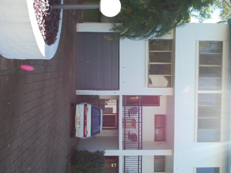 5 Campbell Street, Sorrento QLD 4217