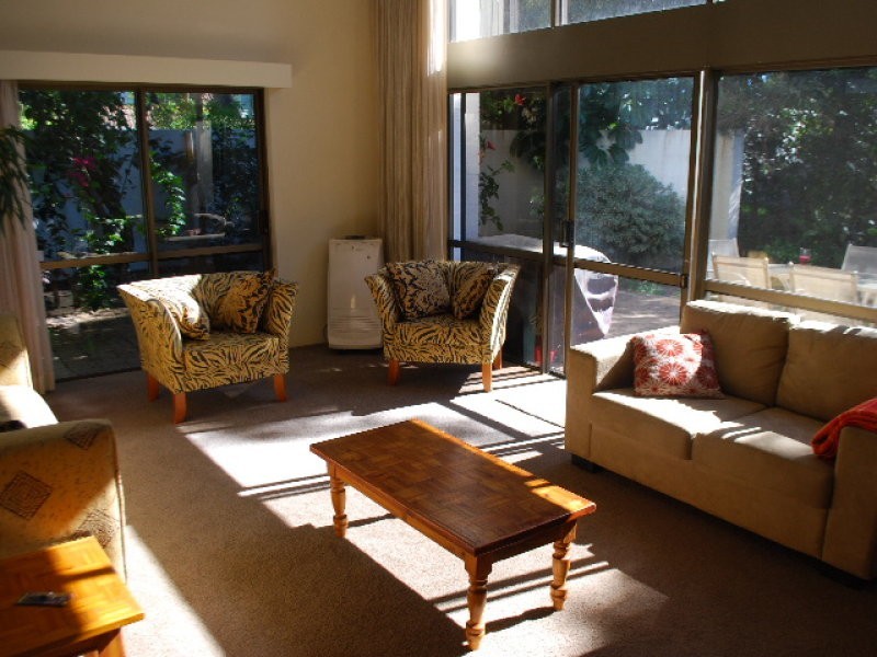 5 Campbell Street, Sorrento QLD 4217