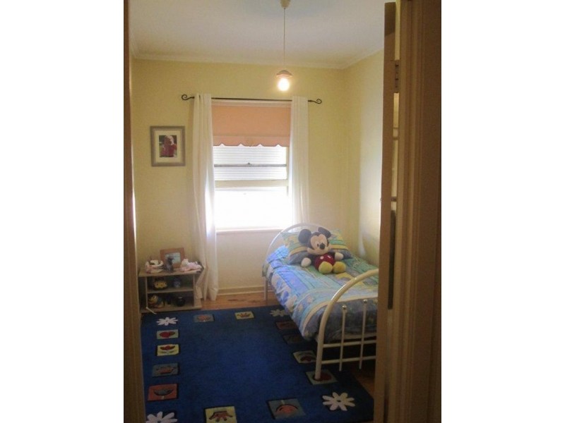 11 William Street, Beverley SA 5009