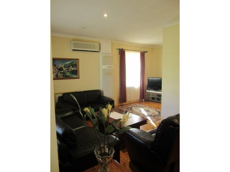 11 William Street, Beverley SA 5009