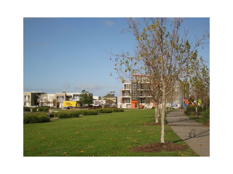 234/205  Caroline Springs Blvd, Caroline Springs VIC 3023