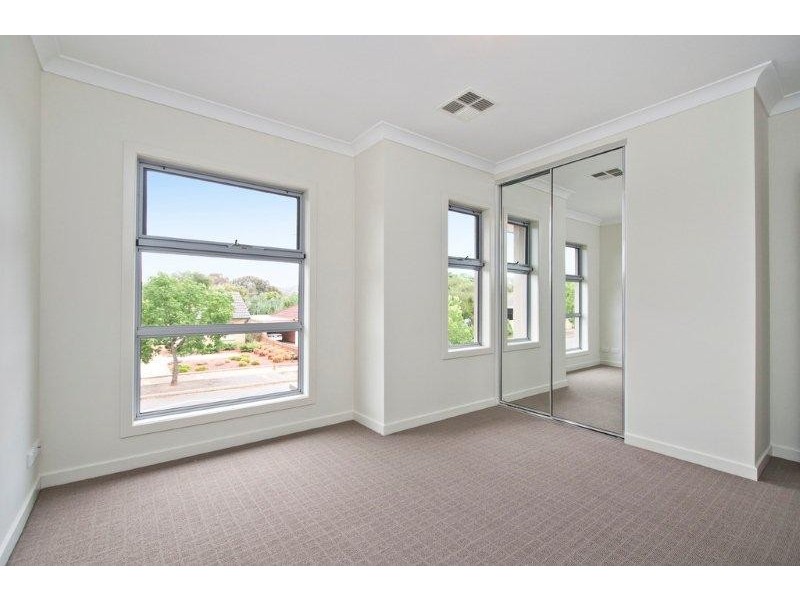 35 Lanark Avenue, Mitchell Park SA 5043