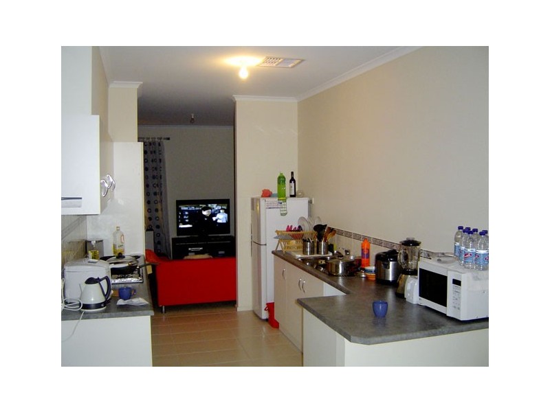 2/10-12 Ashwood circuit, Mawson Lakes SA 5095