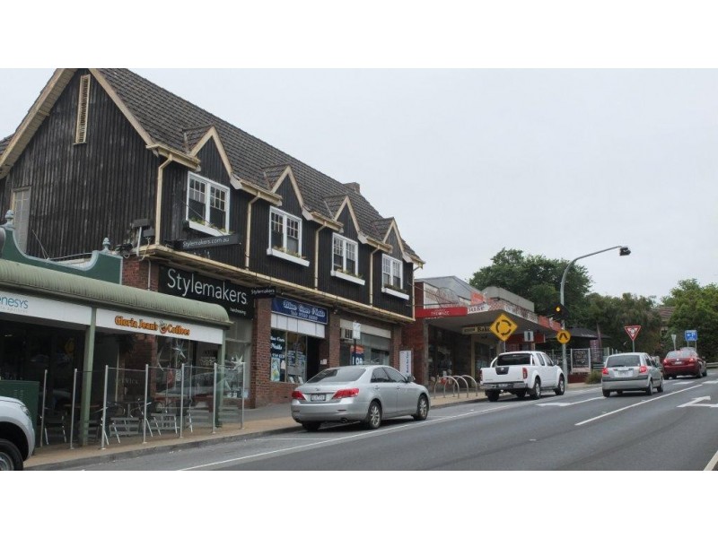 403 Brightstone Drive, Clyde North VIC 3978