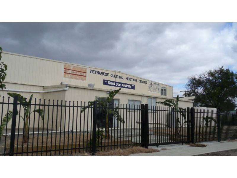 12 McGrath Place, Sunshine North VIC 3020