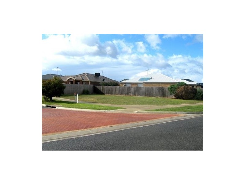 7 Bayrise Court, Indented Head VIC 3223