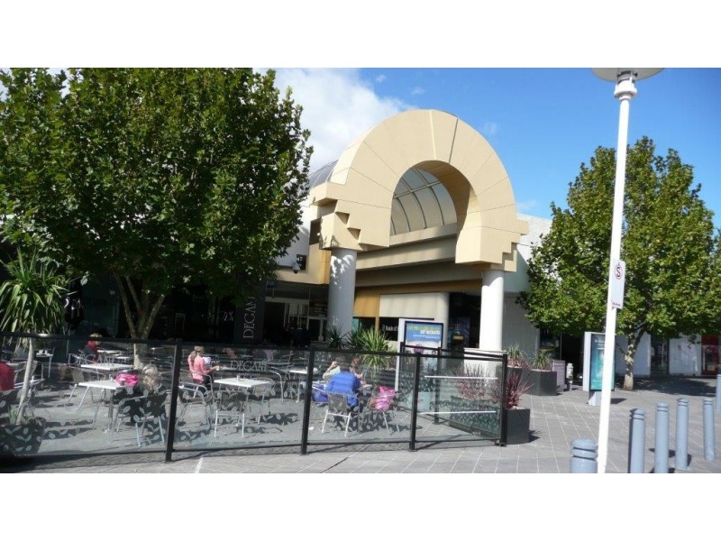 4 McGrath Place, Sunshine North VIC 3020