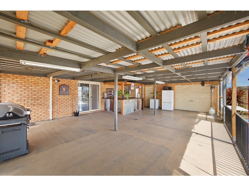 10 Honey Myrtle Way, Cranbourne VIC 3977