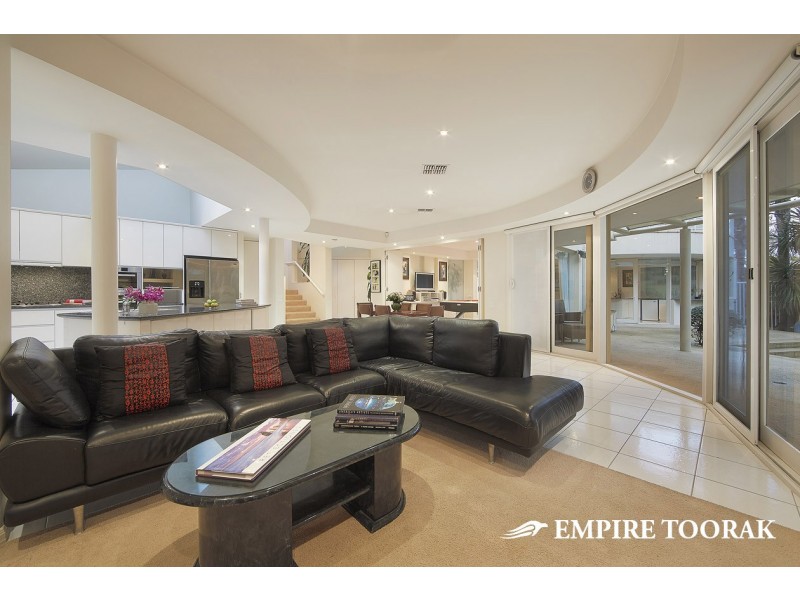 18 Denham Place, Toorak VIC 3142