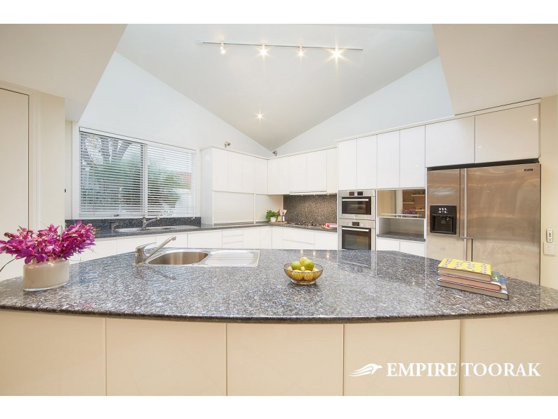 18 Denham Place, Toorak VIC 3142