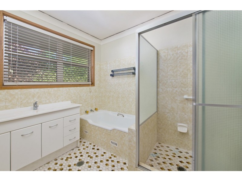 15 Lake Road, Port Macquarie NSW 2444