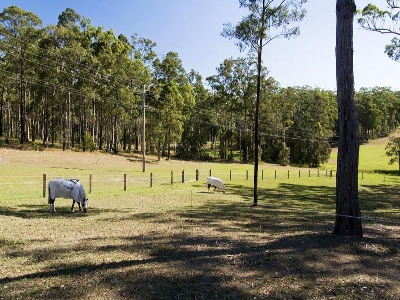 221 Bushland Drive, Port Macquarie NSW 2444