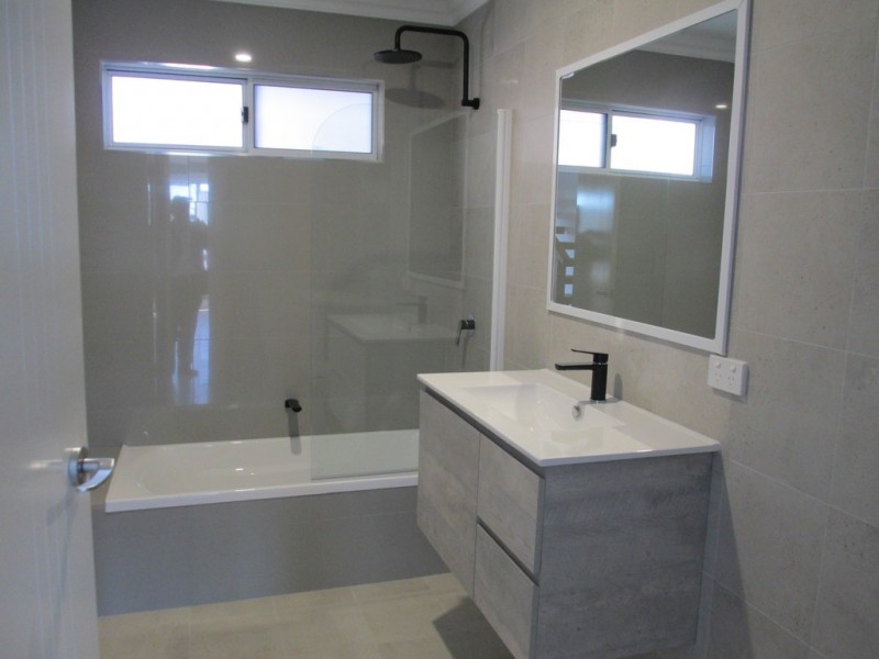 2/9 Hilltop Crescent, Port Macquarie NSW 2444